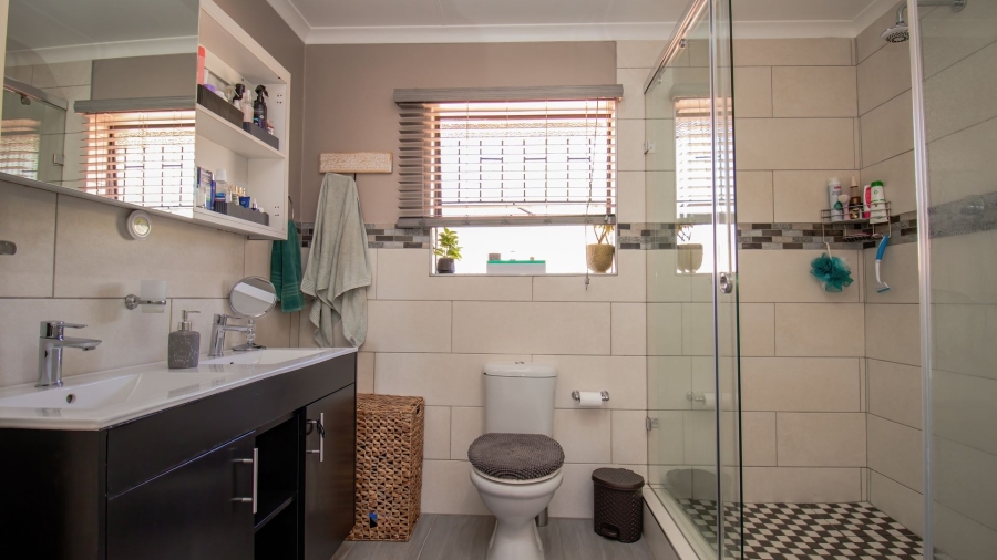 4 Bedroom Property for Sale in Cashan North West